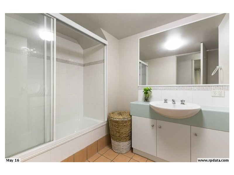 18/219 Wellington Road, East Brisbane QLD 4169