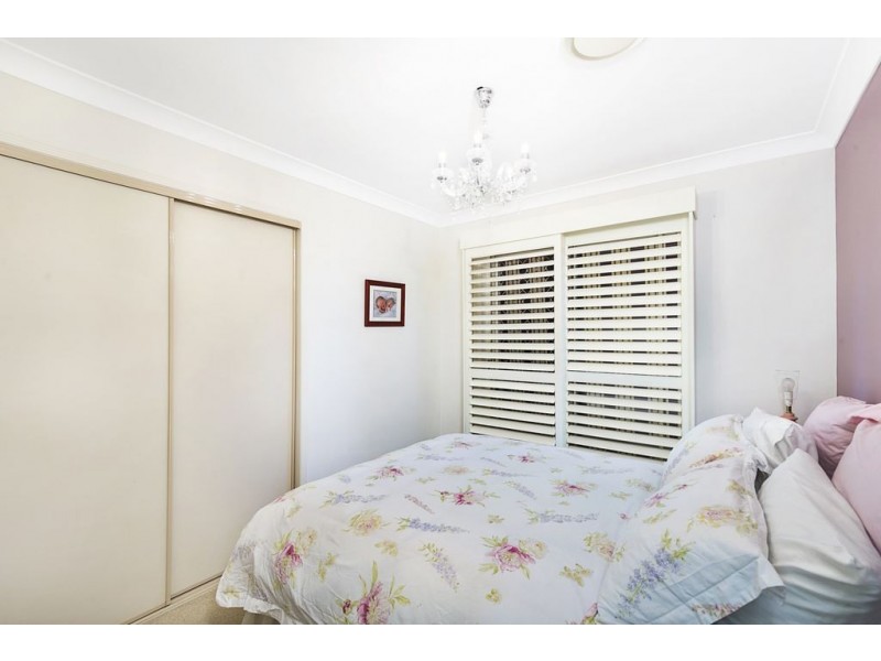 15 Flame Tree Crescent, Carindale QLD 4152