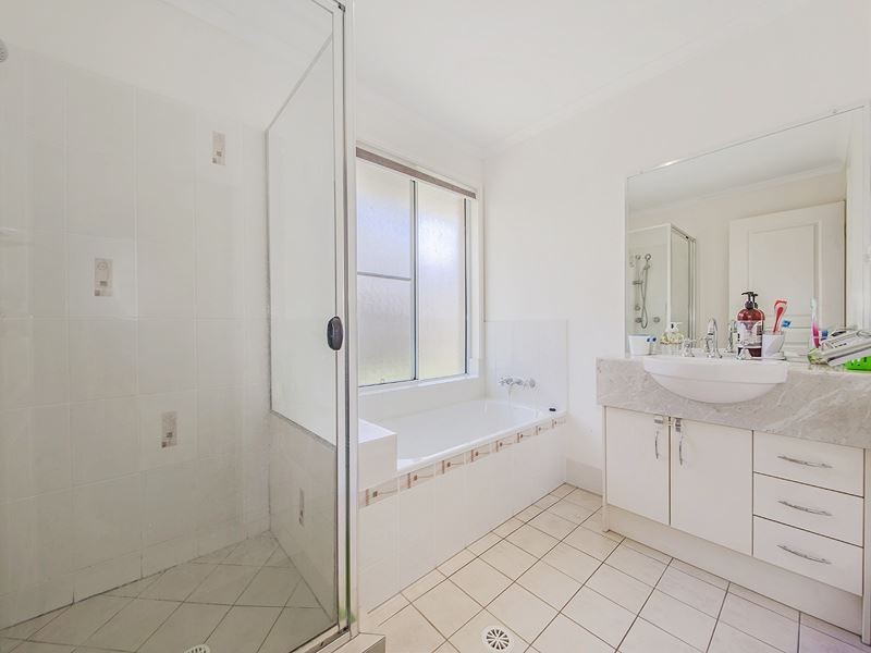 52 Taylor Place, Mackenzie QLD 4156