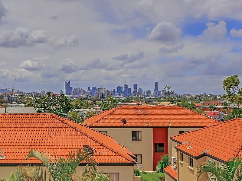 13/558 Logan Road, Greenslopes QLD 4120