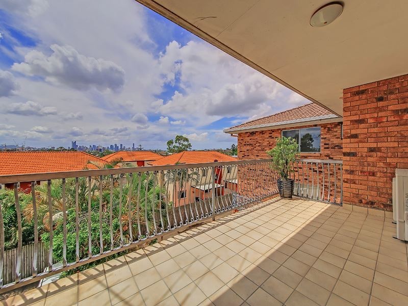 13/558 Logan Road, Greenslopes QLD 4120