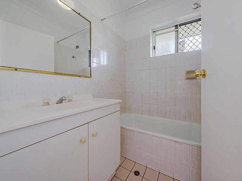 13/558 Logan Road, Greenslopes QLD 4120