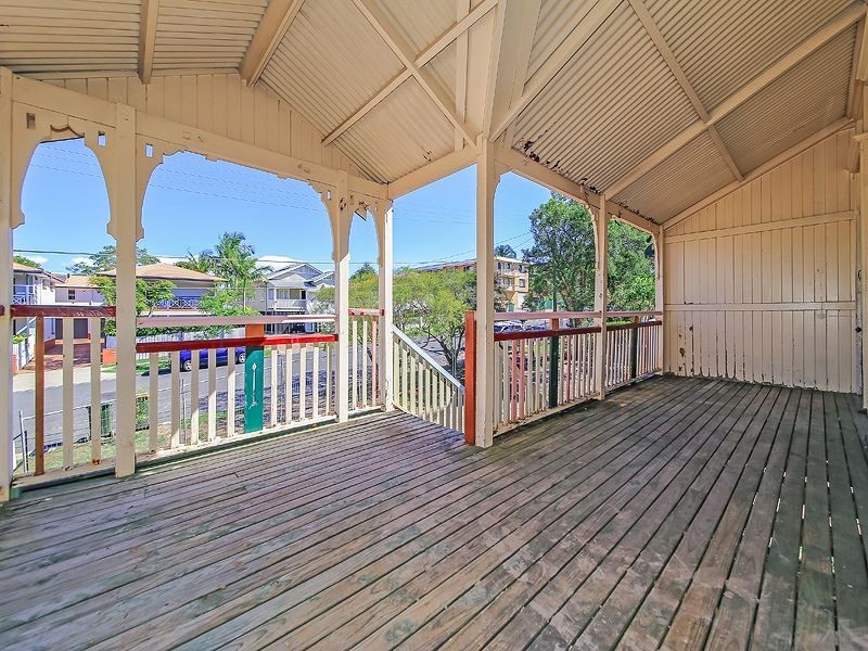 48 Shire Street, Coorparoo QLD 4151