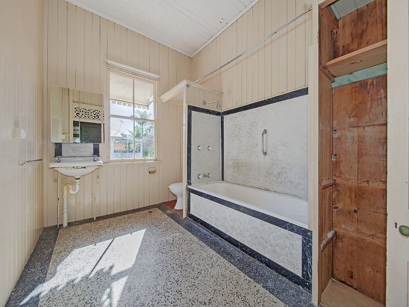 48 Shire Street, Coorparoo QLD 4151