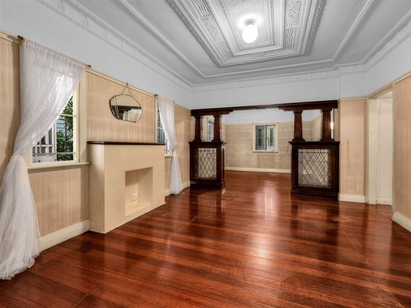 18 Pelham Street, Coorparoo QLD 4151