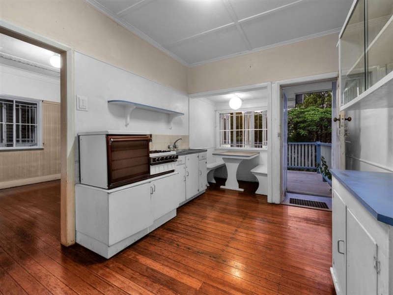 18 Pelham Street, Coorparoo QLD 4151