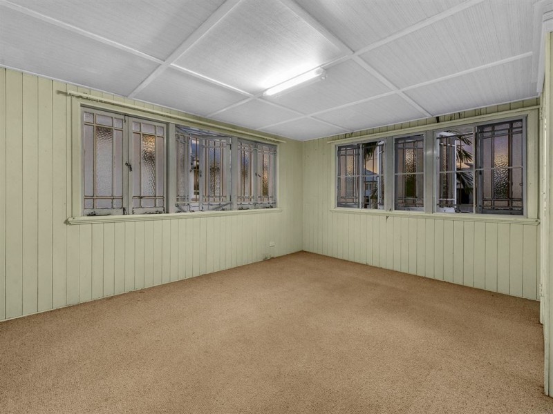 18 Pelham Street, Coorparoo QLD 4151