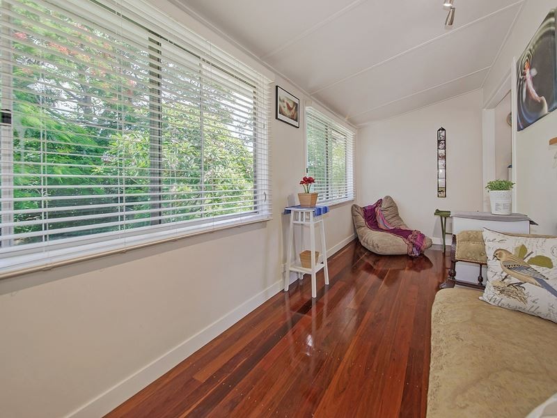 12 Monza Street, Holland Park West QLD 4121