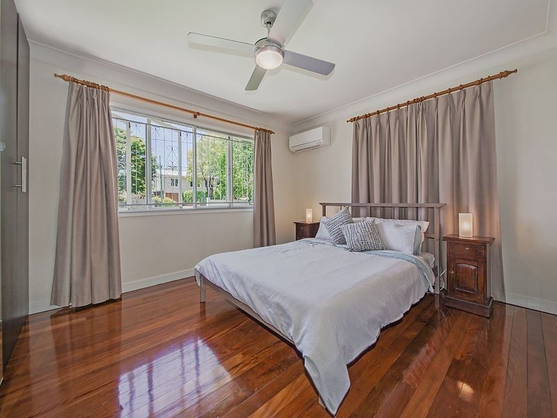 12 Monza Street, Holland Park West QLD 4121