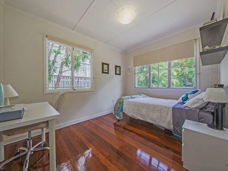 12 Monza Street, Holland Park West QLD 4121