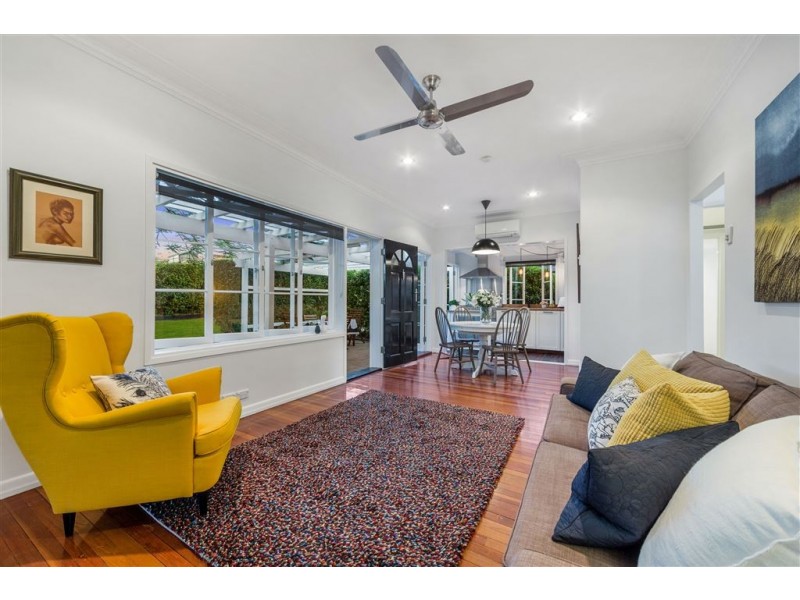 19 Gristock Street, Coorparoo QLD 4151