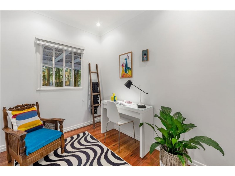 19 Gristock Street, Coorparoo QLD 4151