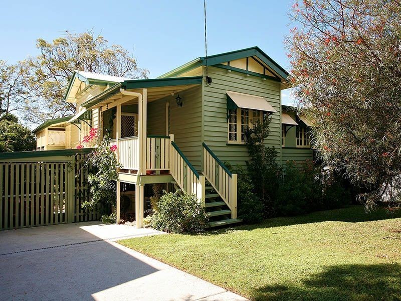 52 McLay Street, Coorparoo QLD 4151