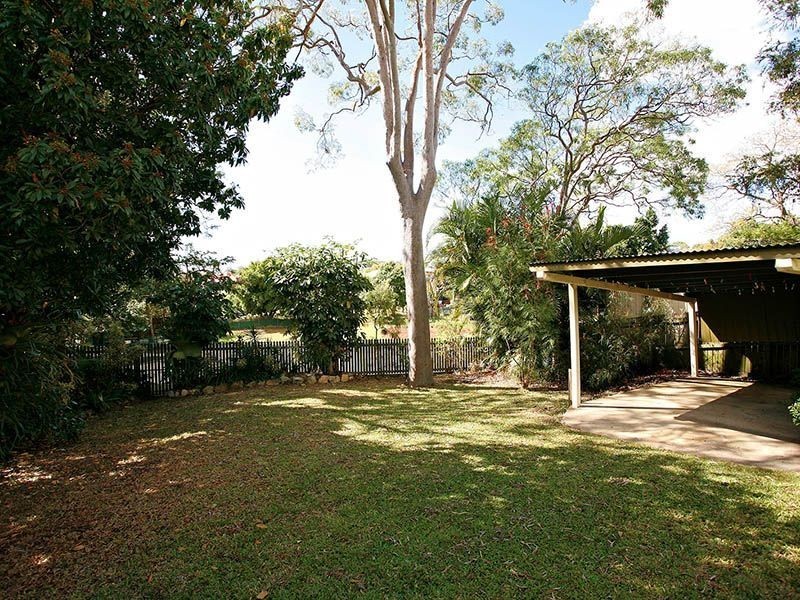 52 McLay Street, Coorparoo QLD 4151