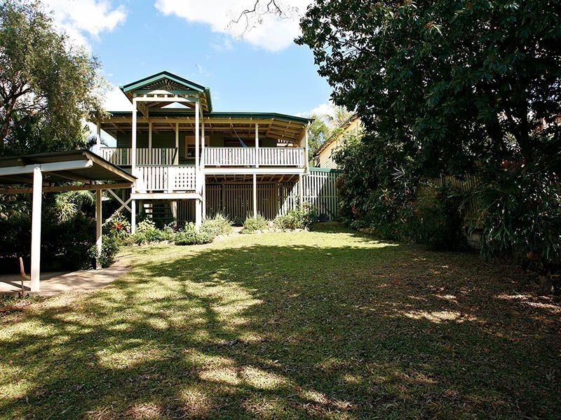 52 McLay Street, Coorparoo QLD 4151