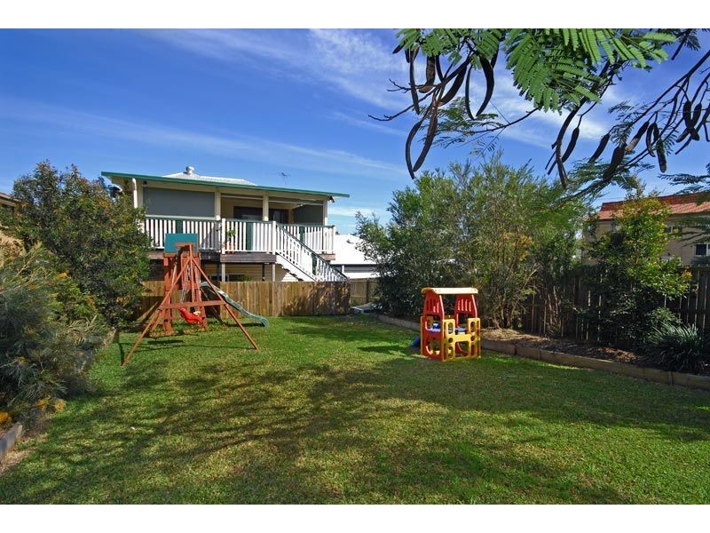 40 Macaulay Street, Coorparoo QLD 4151