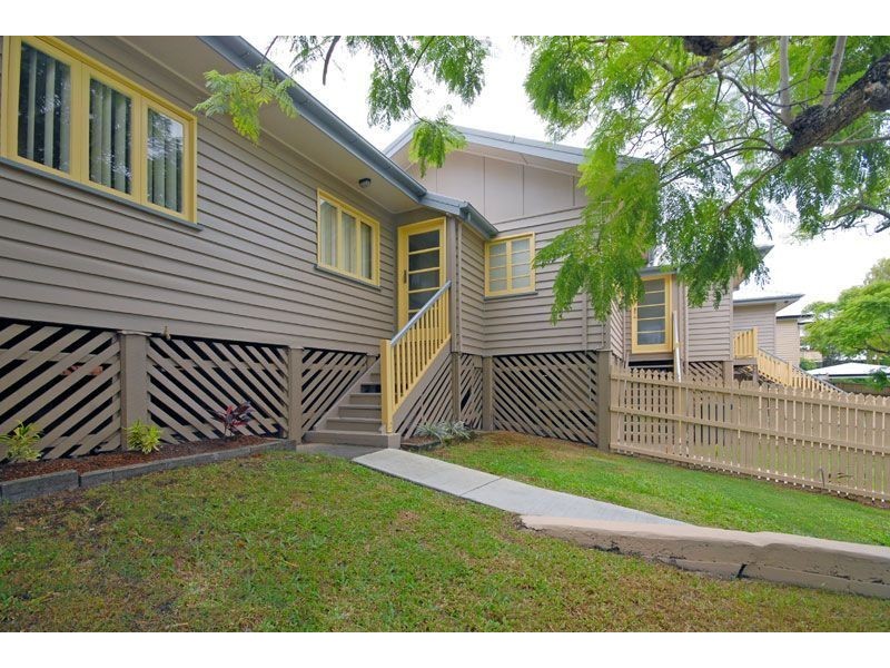 83 Mackay Street, Coorparoo QLD 4151