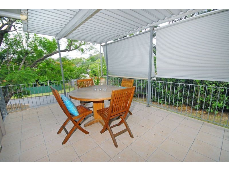 83 Mackay Street, Coorparoo QLD 4151