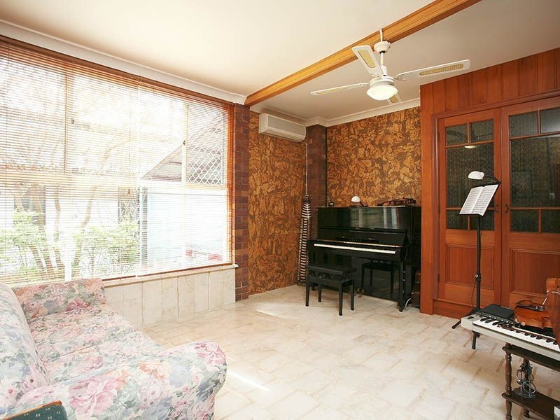 92 Brodie Street, Holland Park West QLD 4121