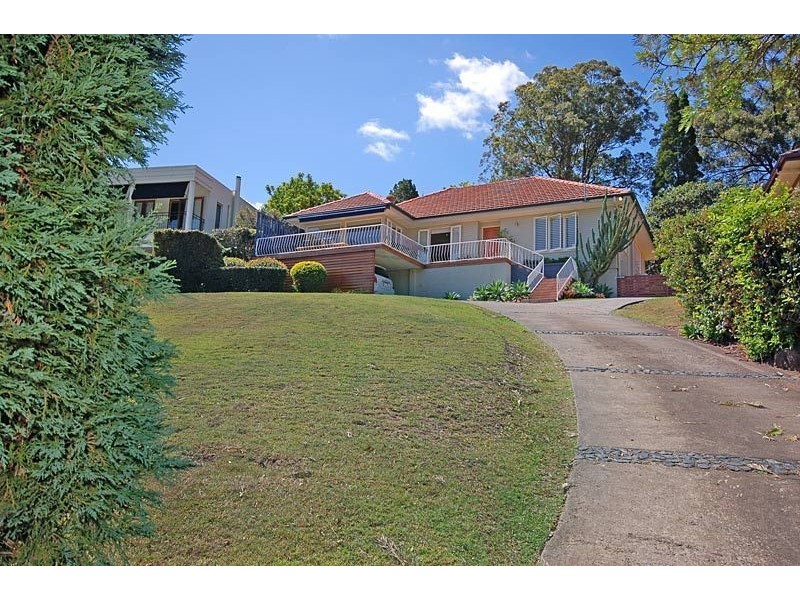 26 Newbolt Street, Holland Park QLD 4121