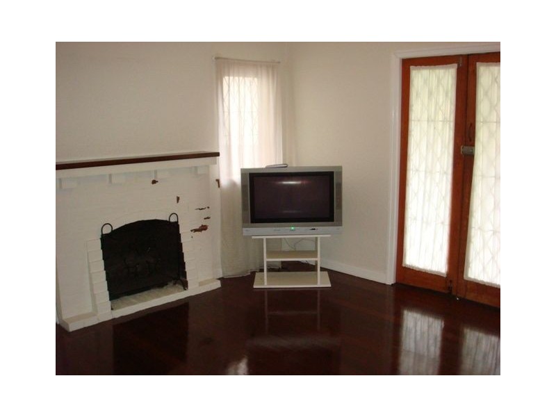 30 First Street, Camp Hill QLD 4152