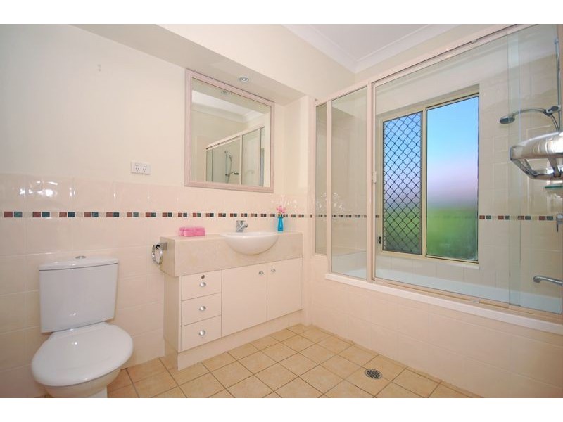 20 Oleander Place, Carindale QLD 4152