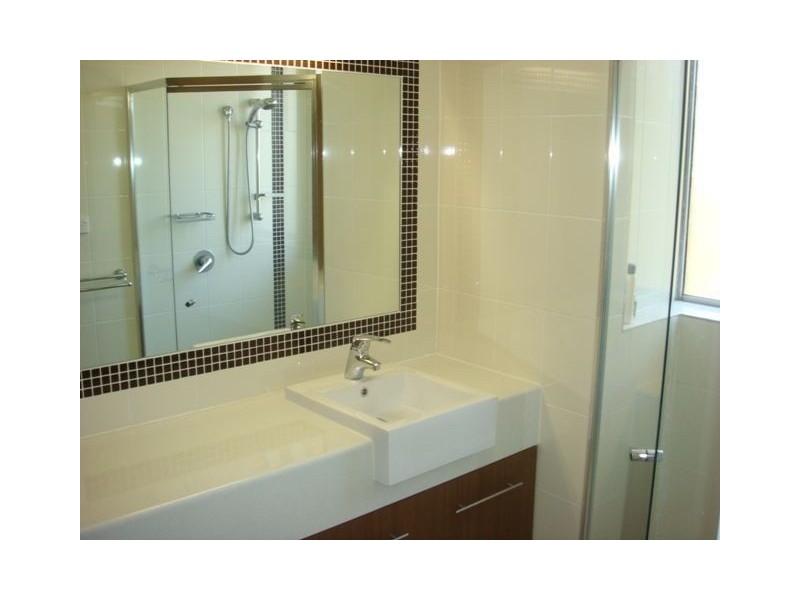 3/56 Pembroke Road, Coorparoo QLD 4151