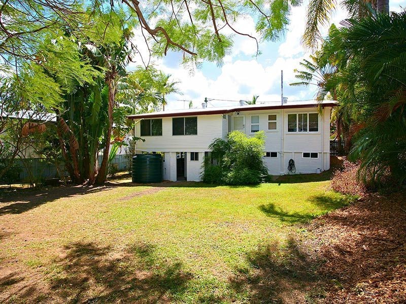 12 Monza Street, Holland Park West QLD 4121