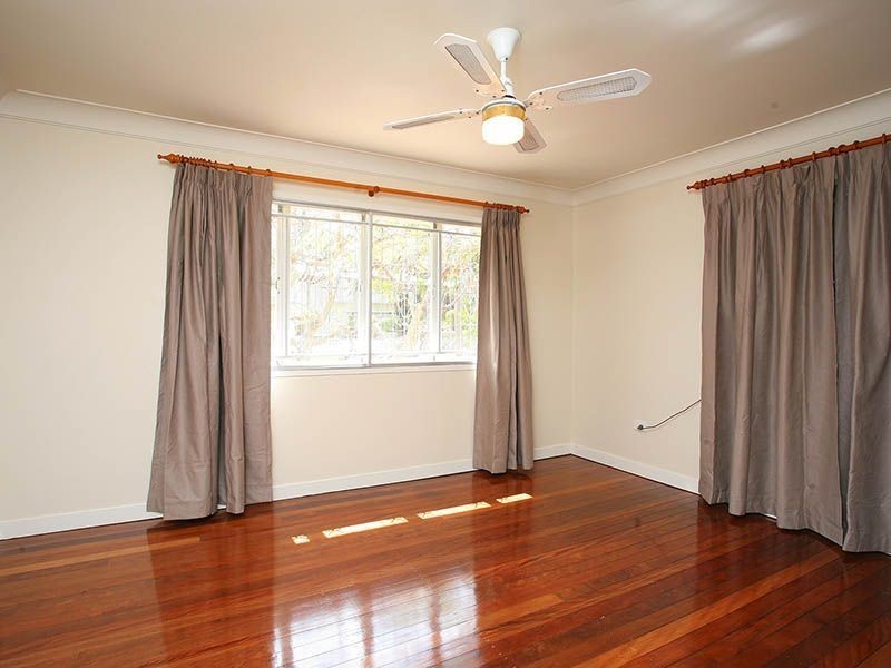 12 Monza Street, Holland Park West QLD 4121