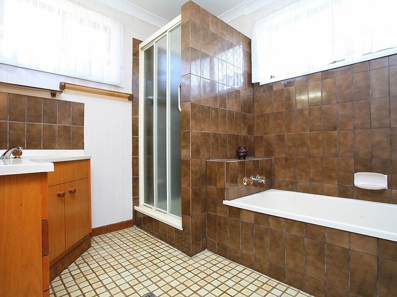 5 Ben Ean Street, Holland Park QLD 4121