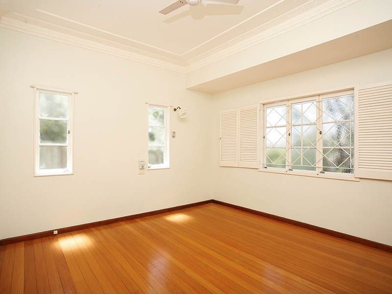 16 Keera Street, Coorparoo QLD 4151