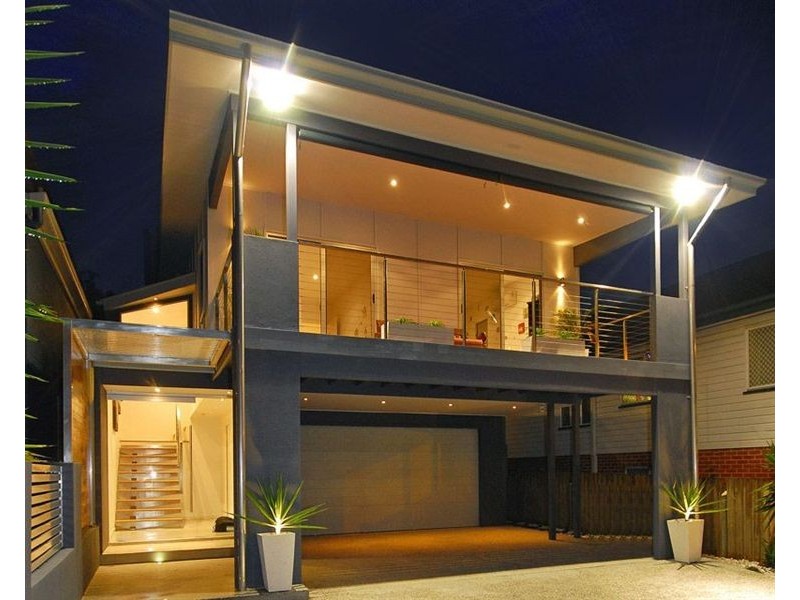12 Russell Avenue, Norman Park QLD 4170