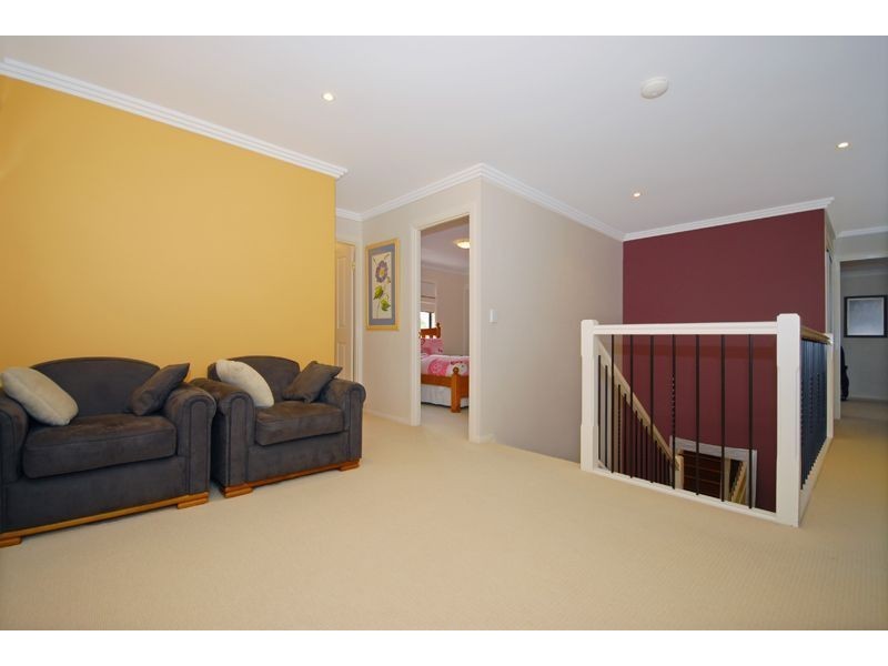 16 Glyn Street, Coorparoo QLD 4151