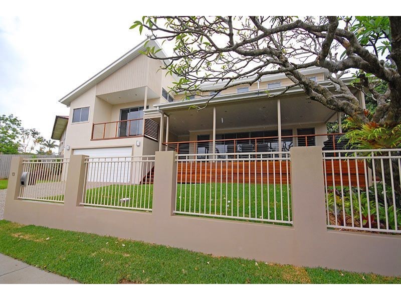 13 Glindemann Drive, Holland Park QLD 4121