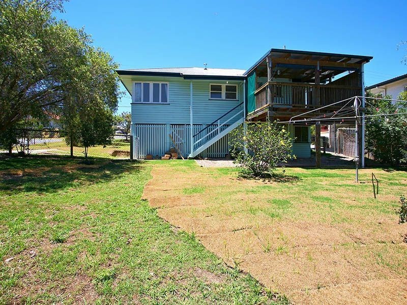 137 Sterculia Avenue, Holland Park West QLD 4121