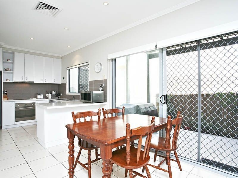 8/12 Ormuz Street, Carina Heights QLD 4152