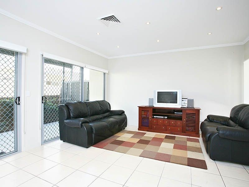 8/12 Ormuz Street, Carina Heights QLD 4152