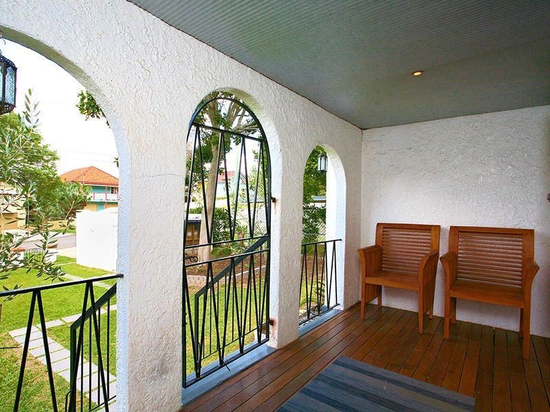 30 First Street, Camp Hill QLD 4152