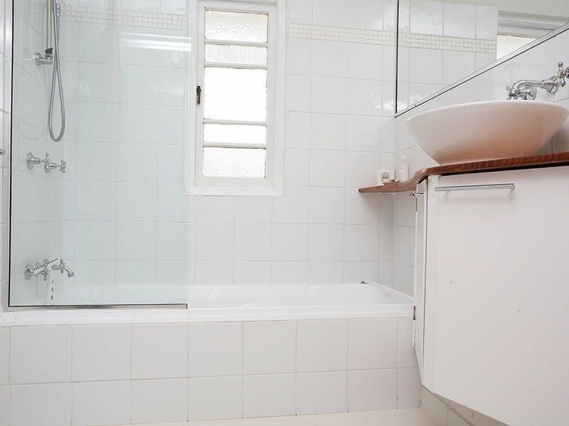 30 First Street, Camp Hill QLD 4152