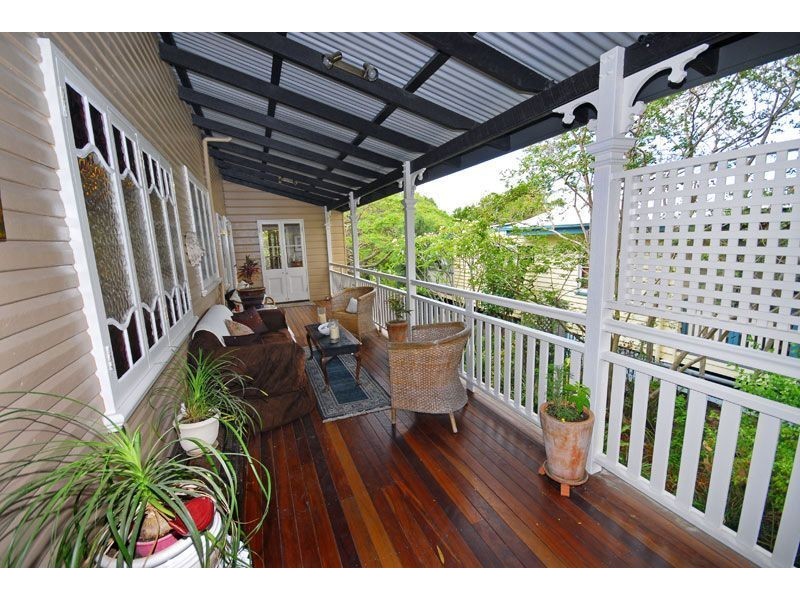 14 Frank Street, Norman Park QLD 4170