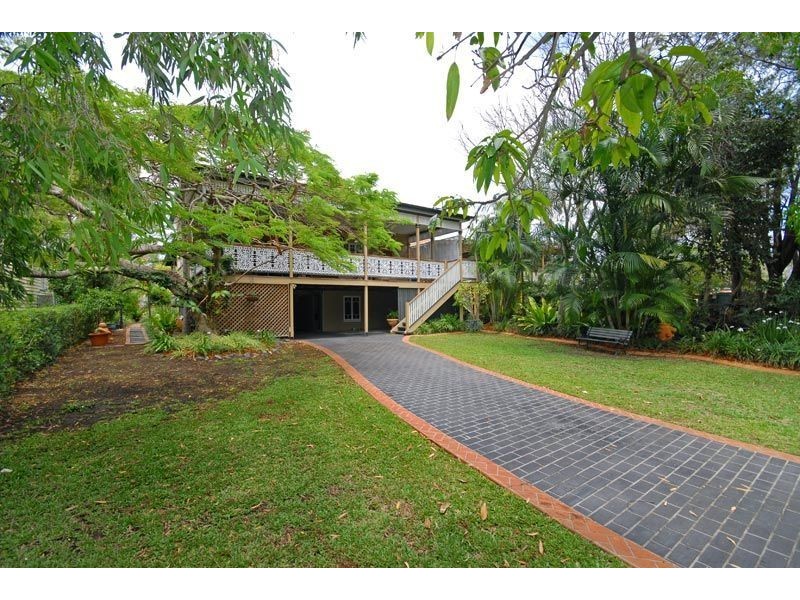 14 Frank Street, Norman Park QLD 4170