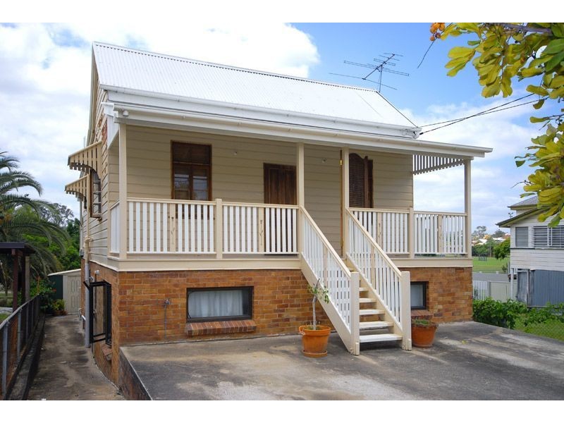 58 Baron Street, Greenslopes QLD 4120