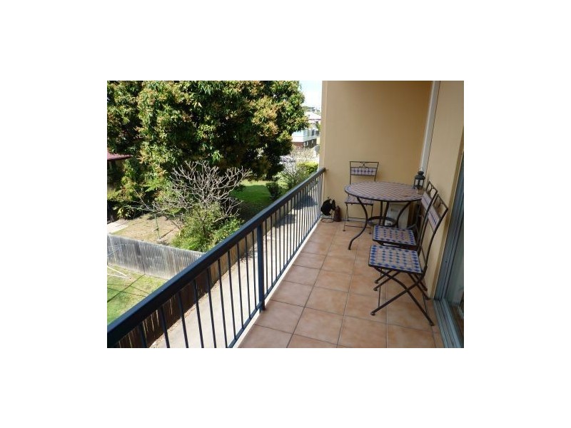 6/12 Birdwood Street, Coorparoo QLD 4151