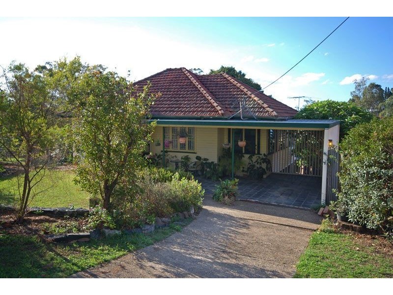 58 Oxley Drive, Holland Park QLD 4121