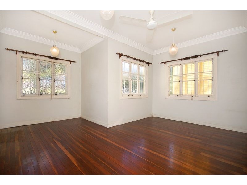 58 Oxley Drive, Holland Park QLD 4121