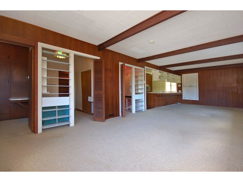 58 Oxley Drive, Holland Park QLD 4121