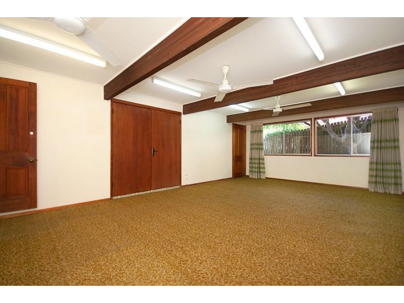 58 Oxley Drive, Holland Park QLD 4121