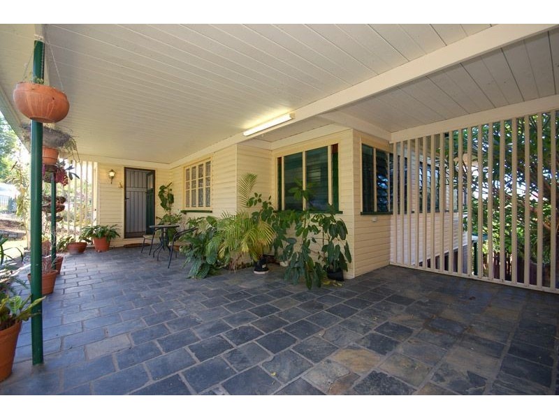 58 Oxley Drive, Holland Park QLD 4121