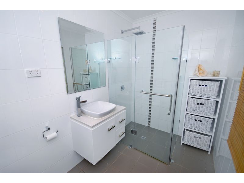 5 Arc Street, Coorparoo QLD 4151