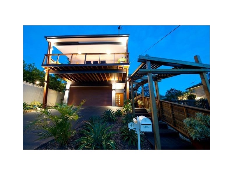 44 Ashton Street, Camp Hill QLD 4152